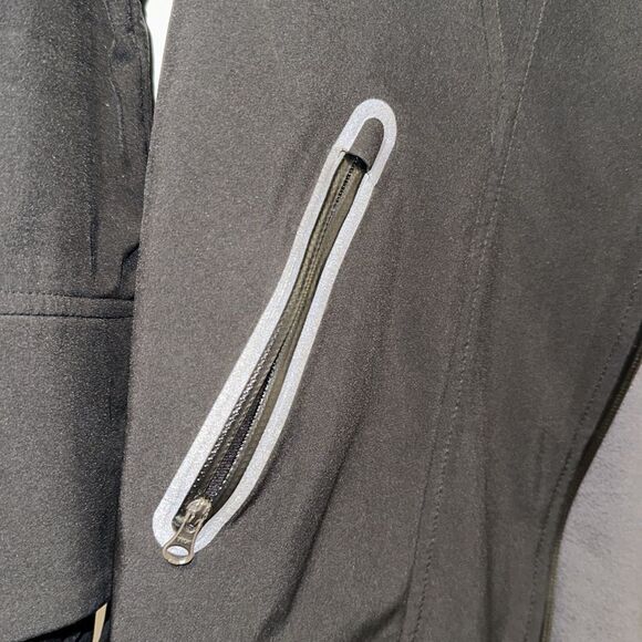 Athleta Women's Small Jacket - Waterproof - Picture 4 of 10